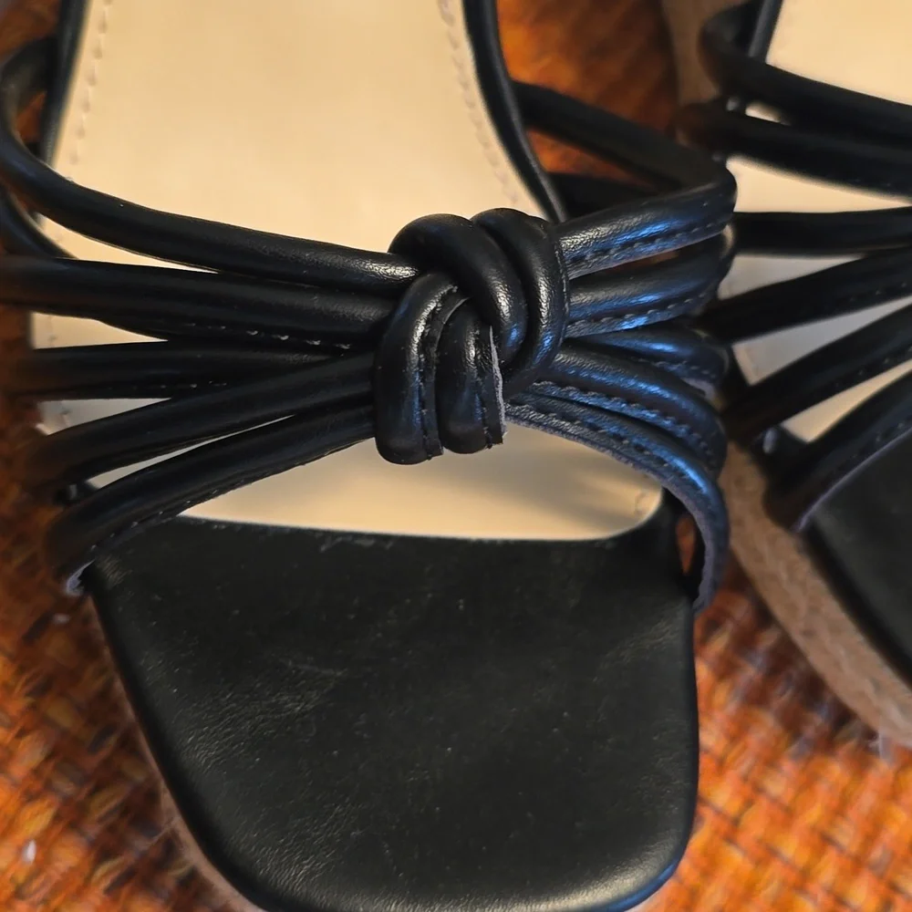 LIZ CLAIBORNE WOMEN'S BLACK WEDGE SUMMER MEMORY FOAM HEELSS SIZE 6.5